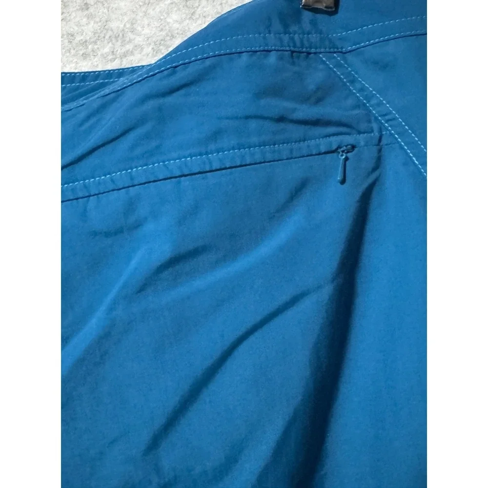L.L. Bean Women's 14 Blue Supplex Nylon Capri Pants Lightweight Travel Hiking